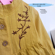 Load image into Gallery viewer, Ls Blouse Gaudy Tree