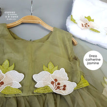 Load image into Gallery viewer, Dress Catherine Jasmine