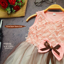 Load image into Gallery viewer, Ls Dress Super Queen Cute