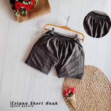 Load image into Gallery viewer, LS Celana Short Anak (Bahan Spandek Jersey)